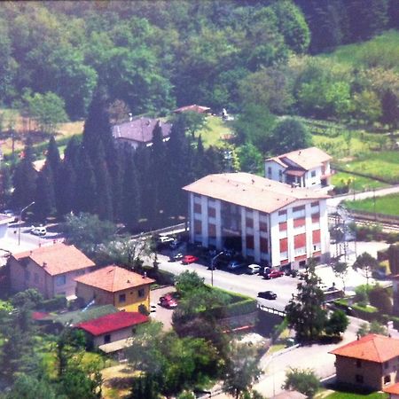 Albergo Cristallo Cittiglio Exterior foto