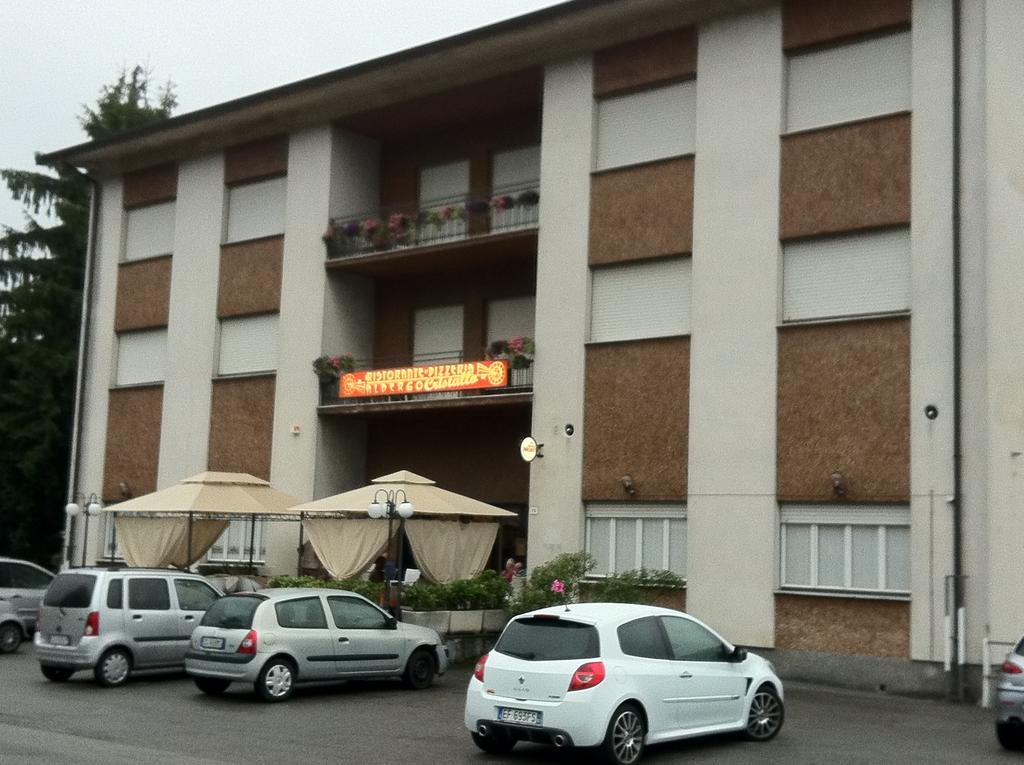 Albergo Cristallo Cittiglio Exterior foto